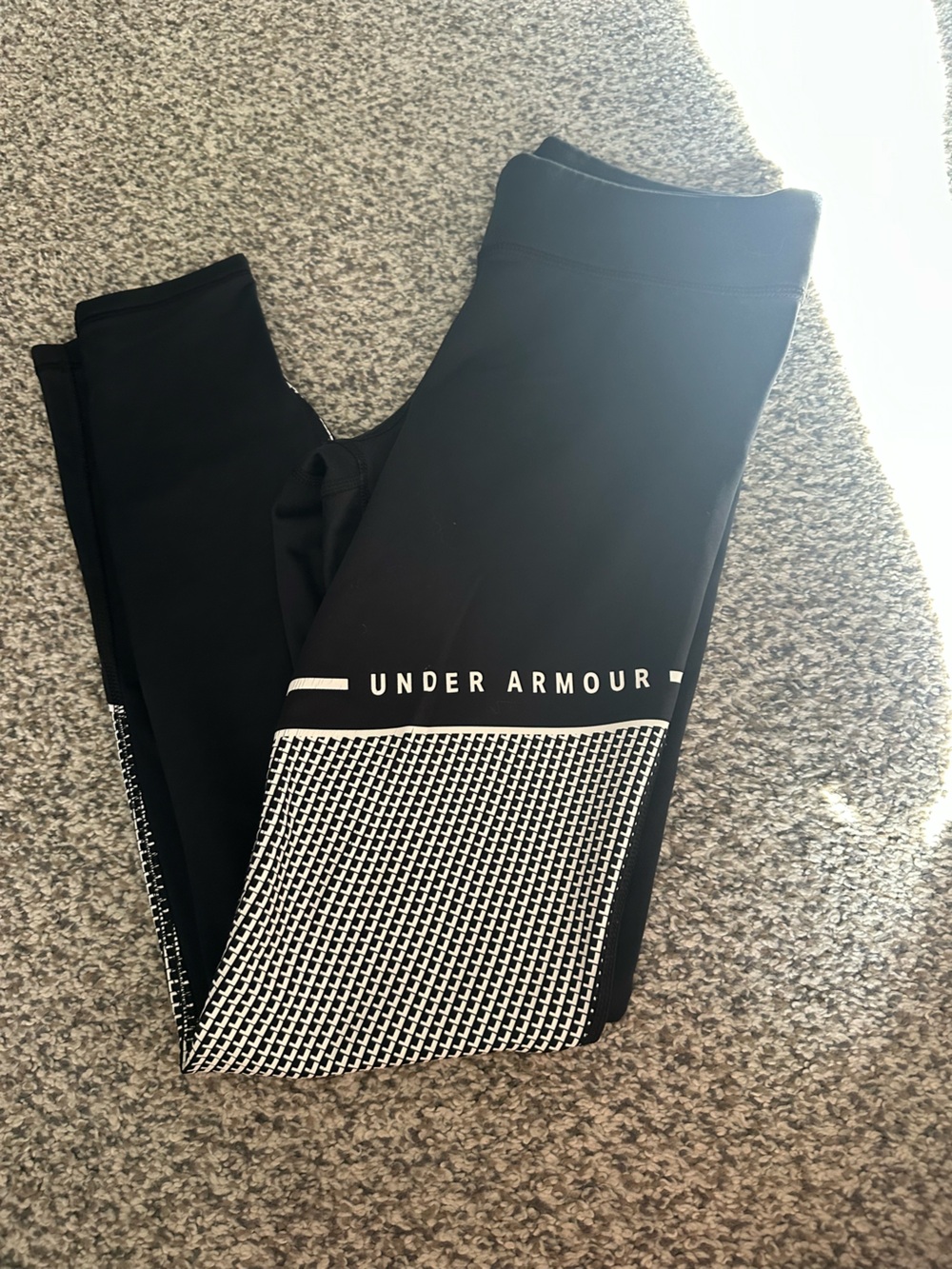 Under Armour Black Leggings with White Geometric Hem